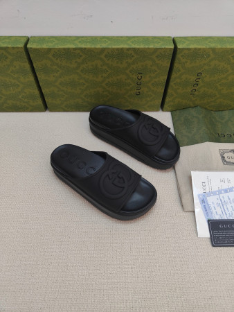 UA Gucci GG Slide Sandal