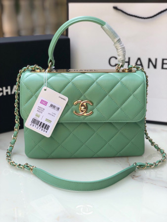 CHANEL FLAP BAG WITH TOP HANDLE 6.6 × 9.8 × 4.7 in