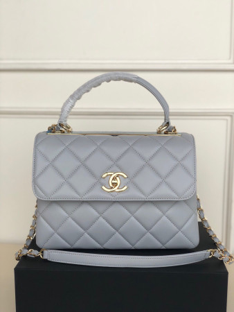 CHANEL FLAP BAG WITH TOP HANDLE 6.6 × 9.8 × 4.7 in