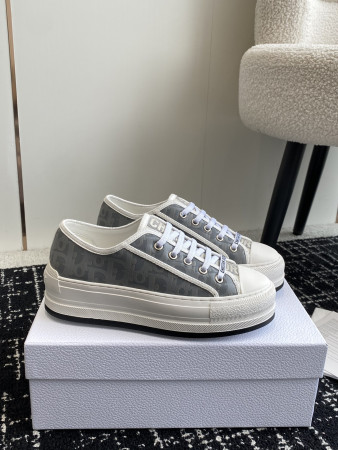 UA Walk'n'Dior Platform Sneaker