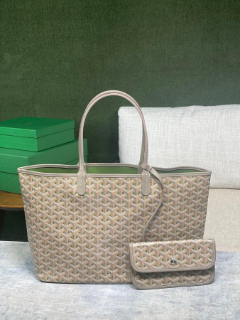 Goyard Small  Saint Louis Bag 28 cm x 15 cm x 34 cm