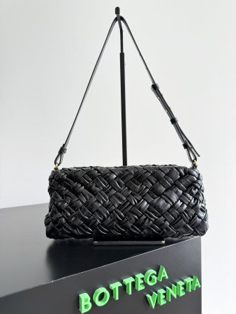 Bottega Veneta Kalimero cha cha 28.5x15x6cm 785780
