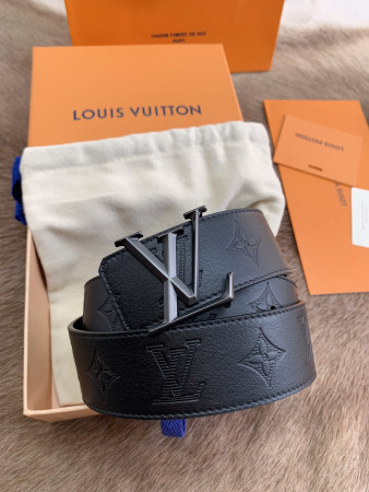 LV LOUIS VUITTON 40MM BELT