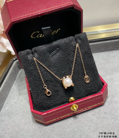 Cartier Horn pearl Necklace