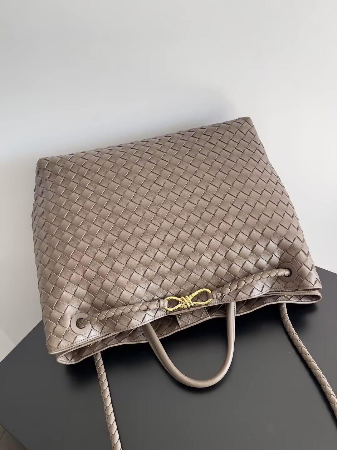 Bottega Veneta Large Andiamo 42x18x35cm