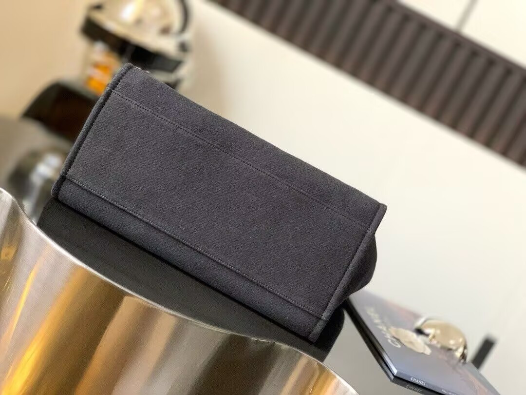 Chanel Shopping Bag 30x39x22cm