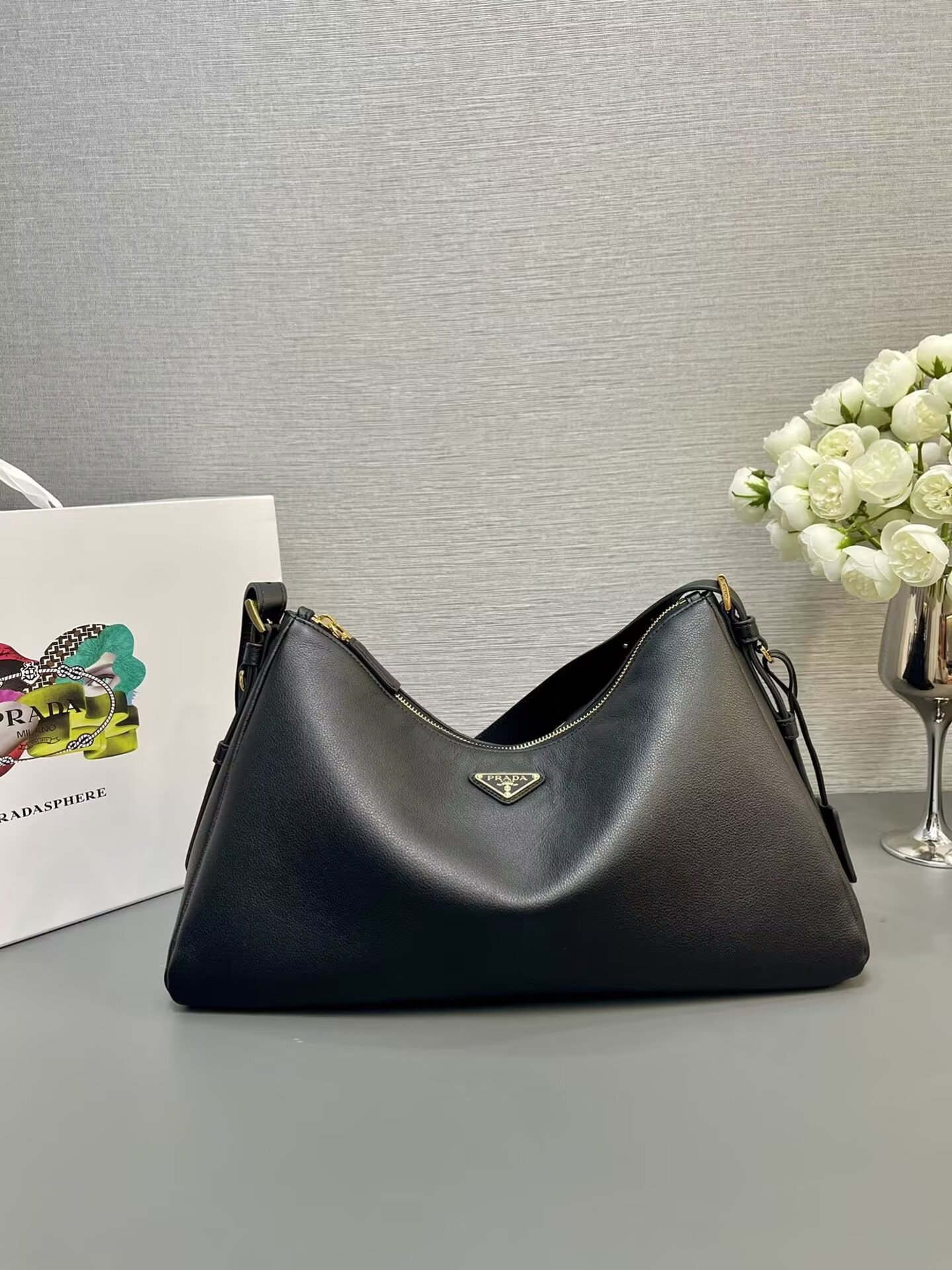 Prada Aimée large leather shoulder bag 39x23x12cm