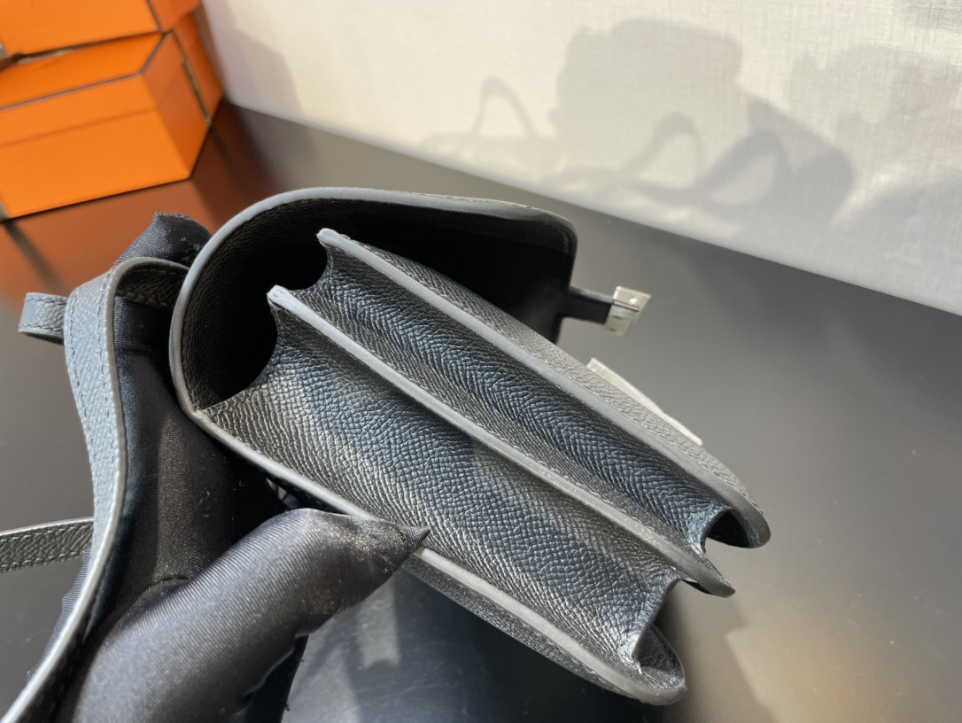 Hermes Constance 24 Black Epsom 9.4"x5.9"x3"