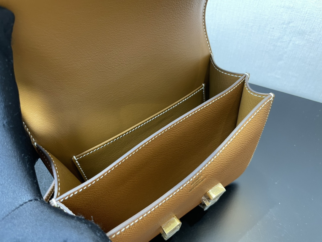 Hermes Constance 24  Epsom leather gold hardware 9.4"x5.9"x3"