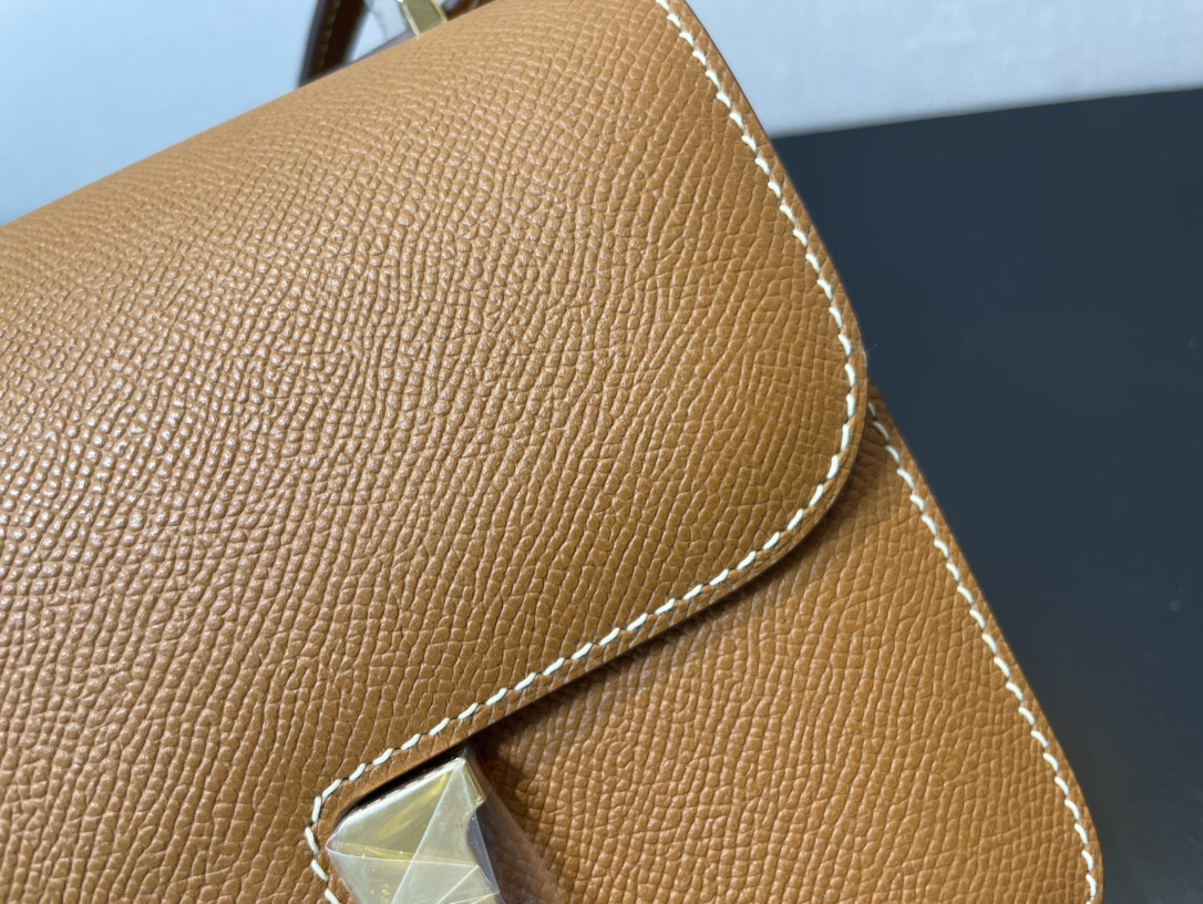 Hermes Constance 24  Epsom leather gold hardware 9.4"x5.9"x3"