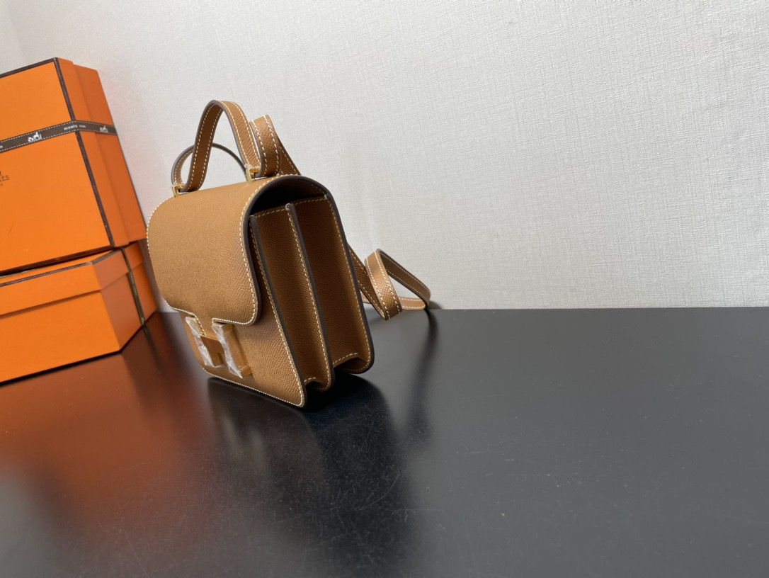 Hermes Constance 24  Epsom leather gold hardware 9.4"x5.9"x3"