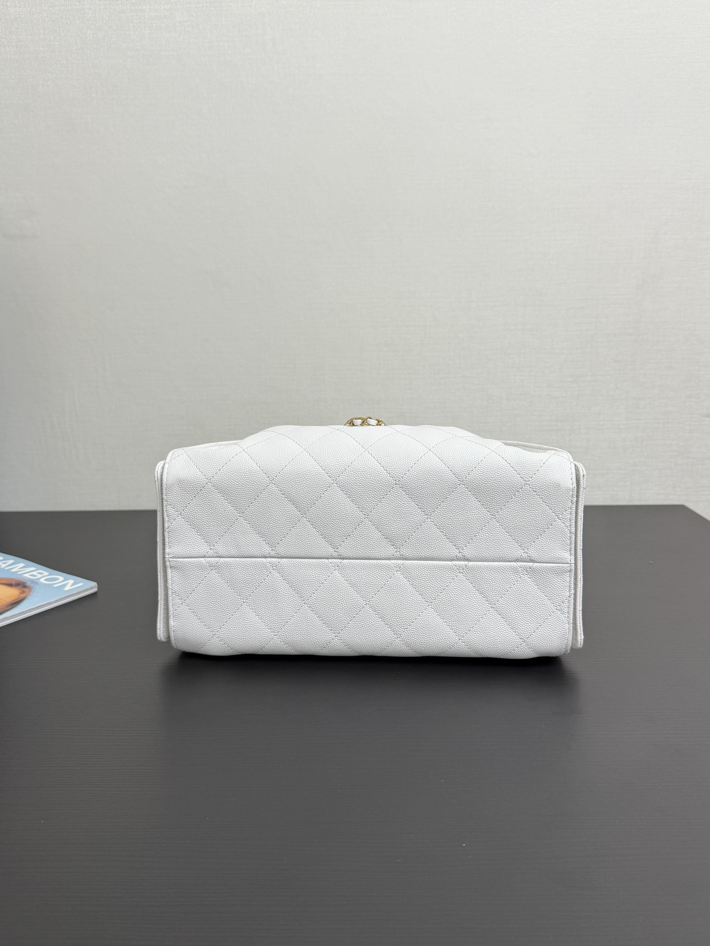 CHANEL 25C Bucket Bag 26x30x14cm