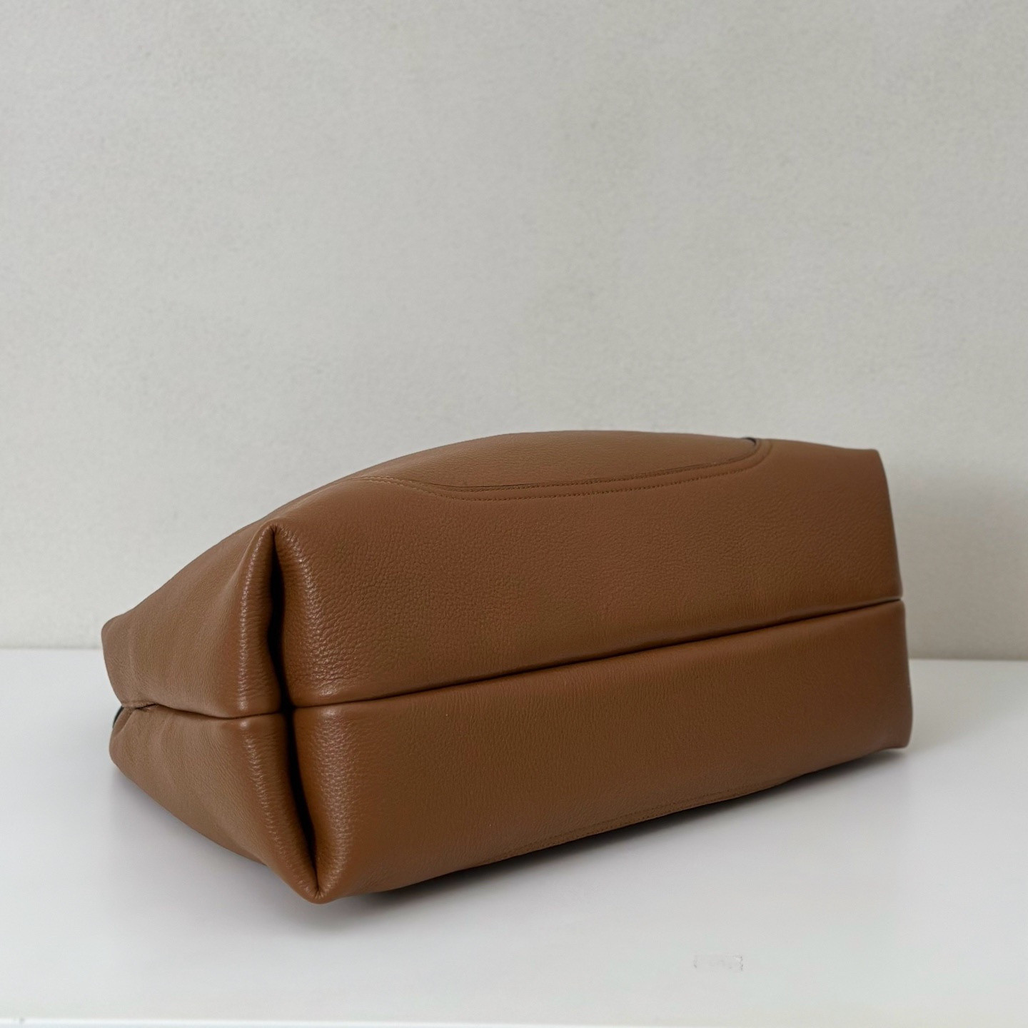 Gucci Softbit Maxi Shoulder Bag Brown Leather 46x26x16cm