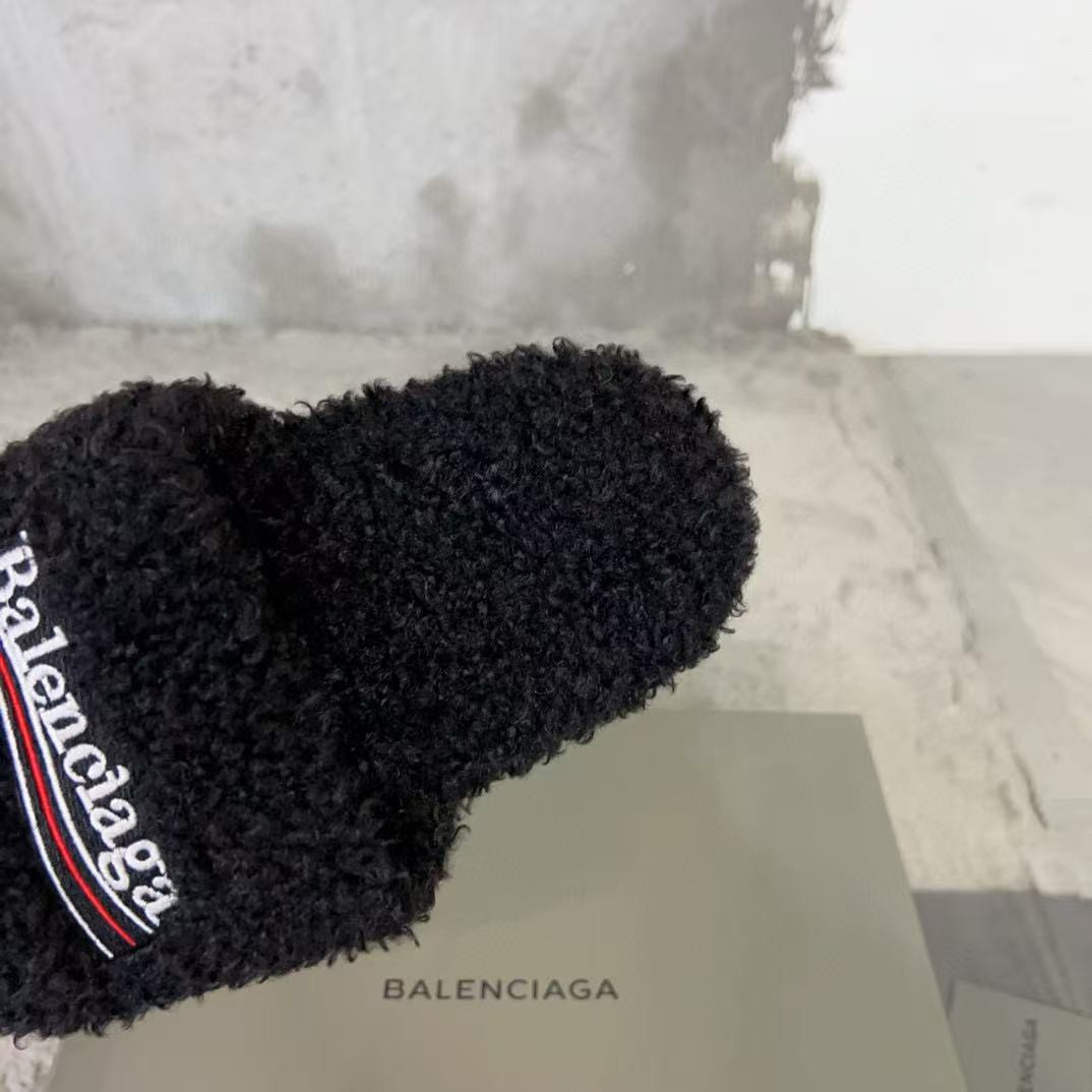 UA Balenciaga SLIDE