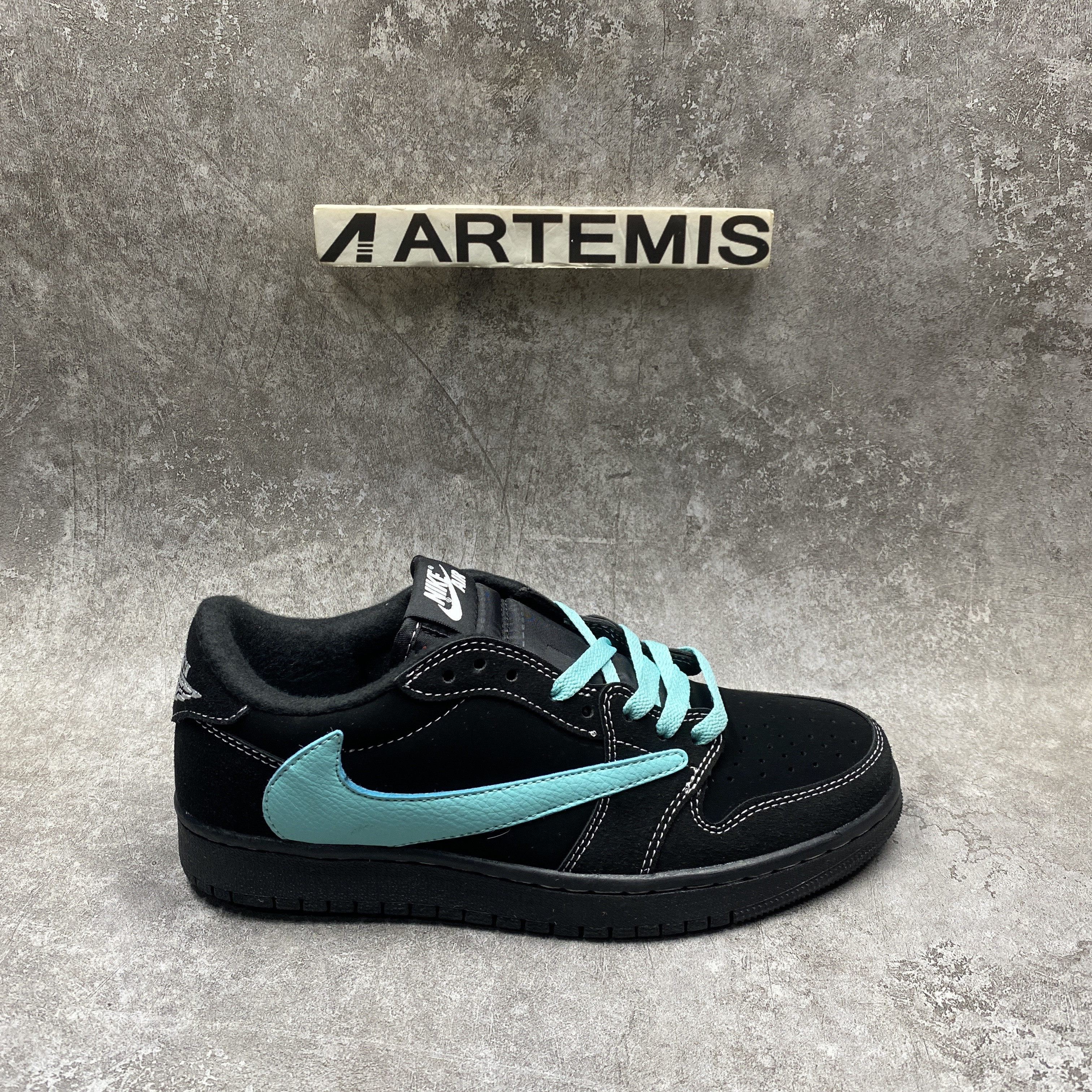 Air Jordan 1 Low OG SP Travis Scott Tiffany Blue