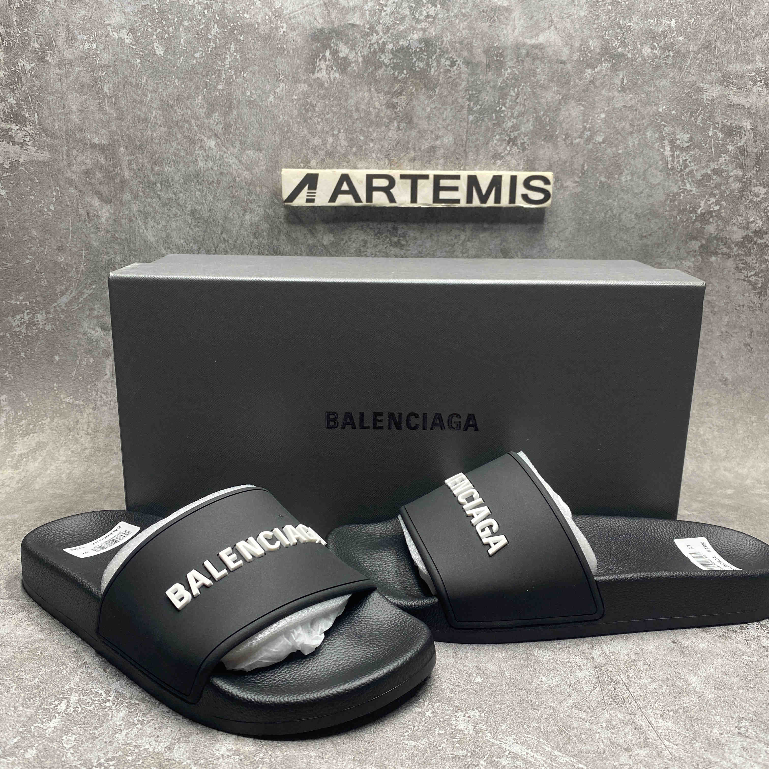 Balenciaga Pool Slide Black White