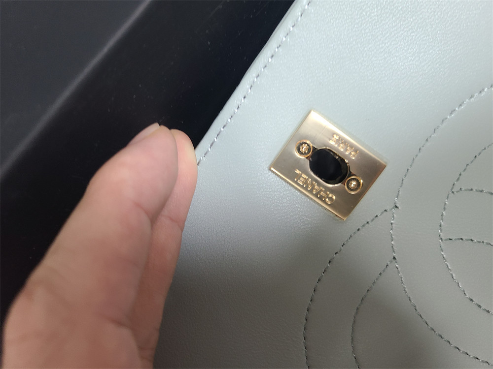 CHANEL FLAP BAG WITH TOP HANDLE 6.6 × 9.8 × 4.7 in