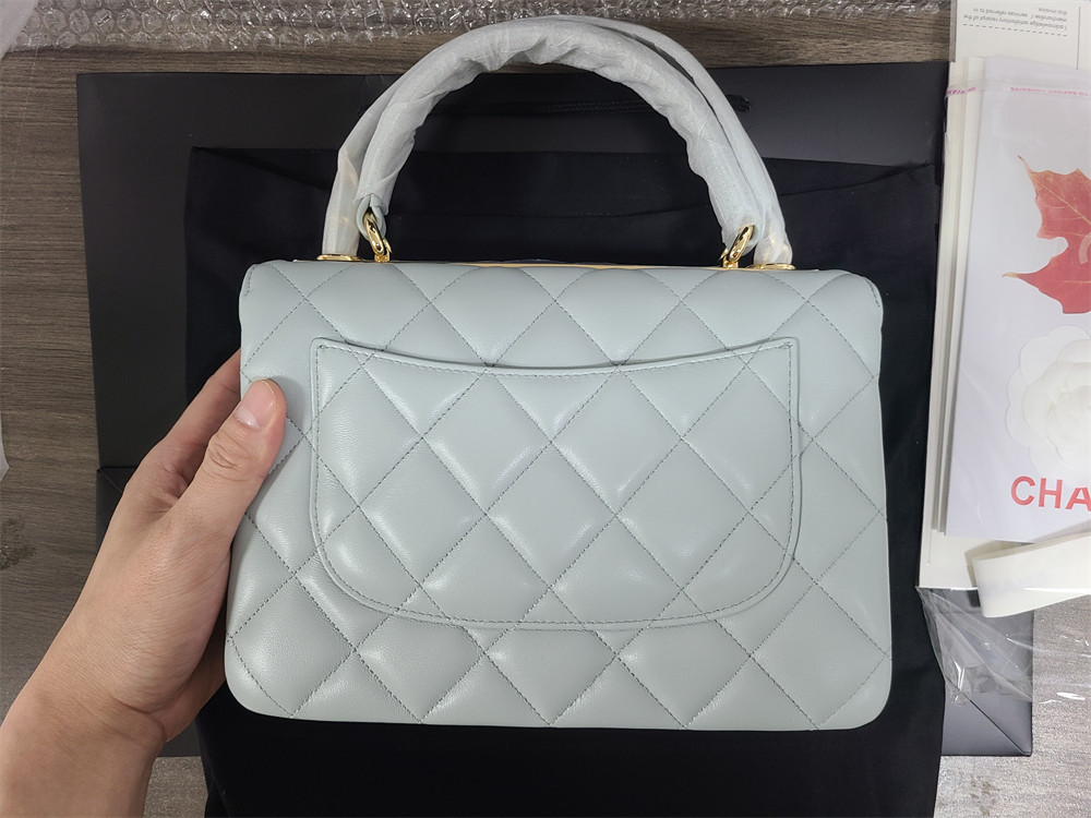 CHANEL FLAP BAG WITH TOP HANDLE 6.6 × 9.8 × 4.7 in
