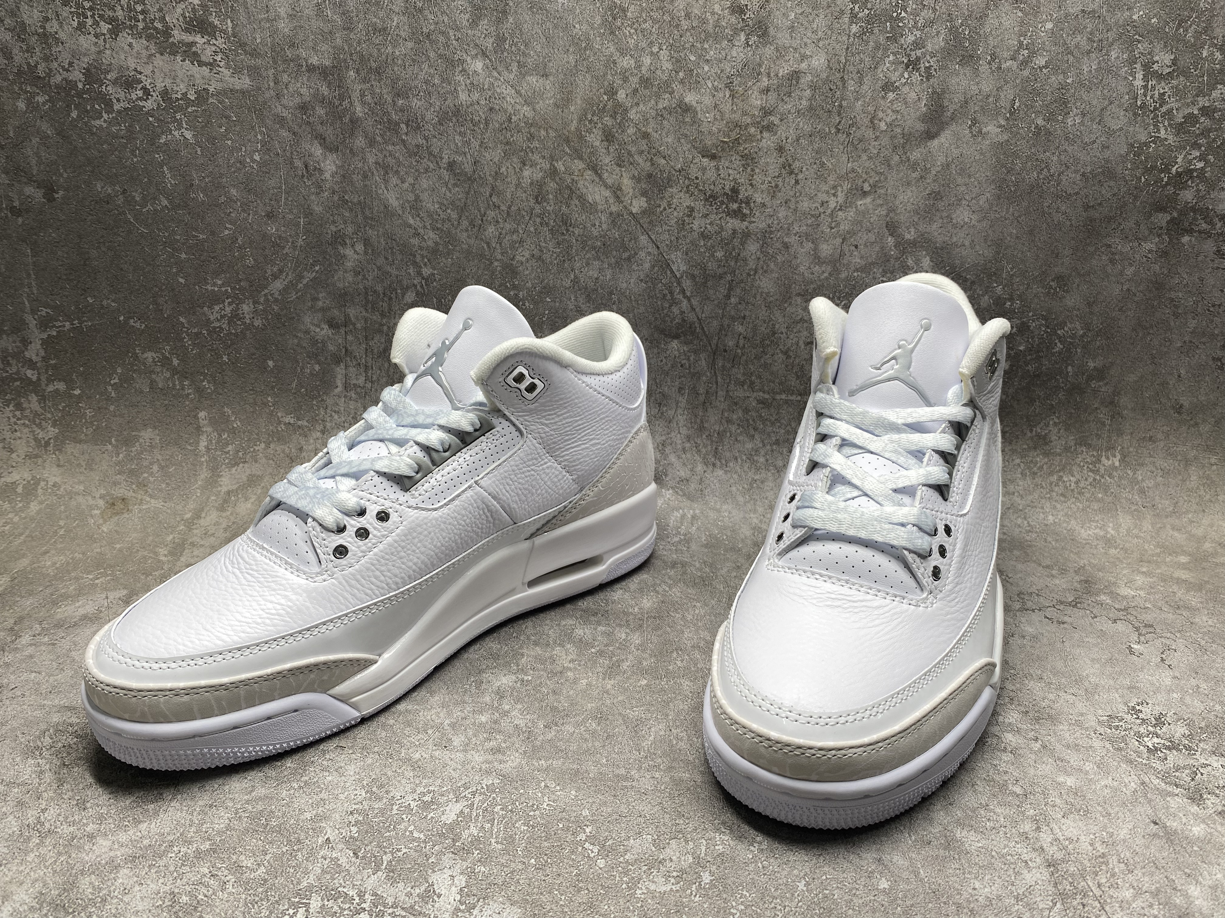 UA Air Jordan 3 Retro