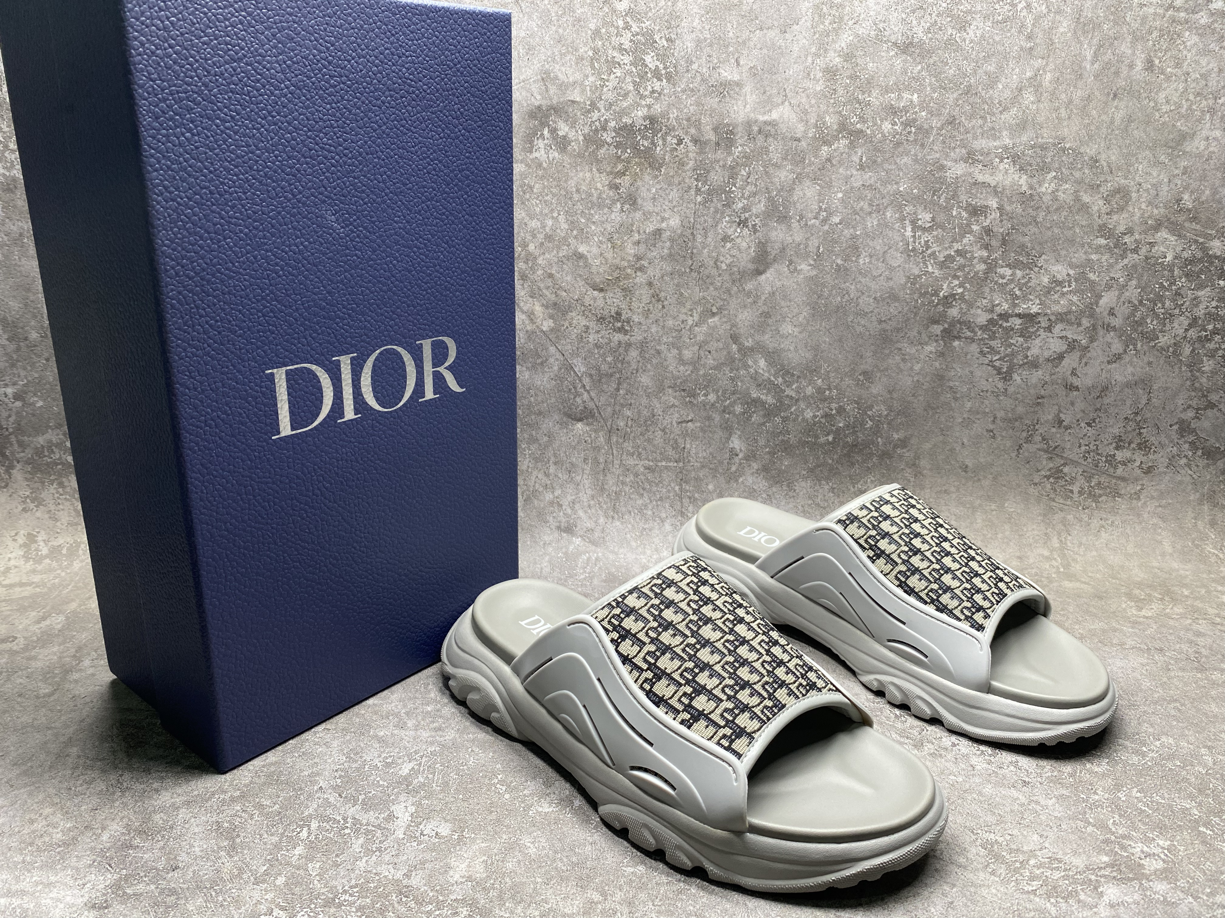 UA Dior Sandal