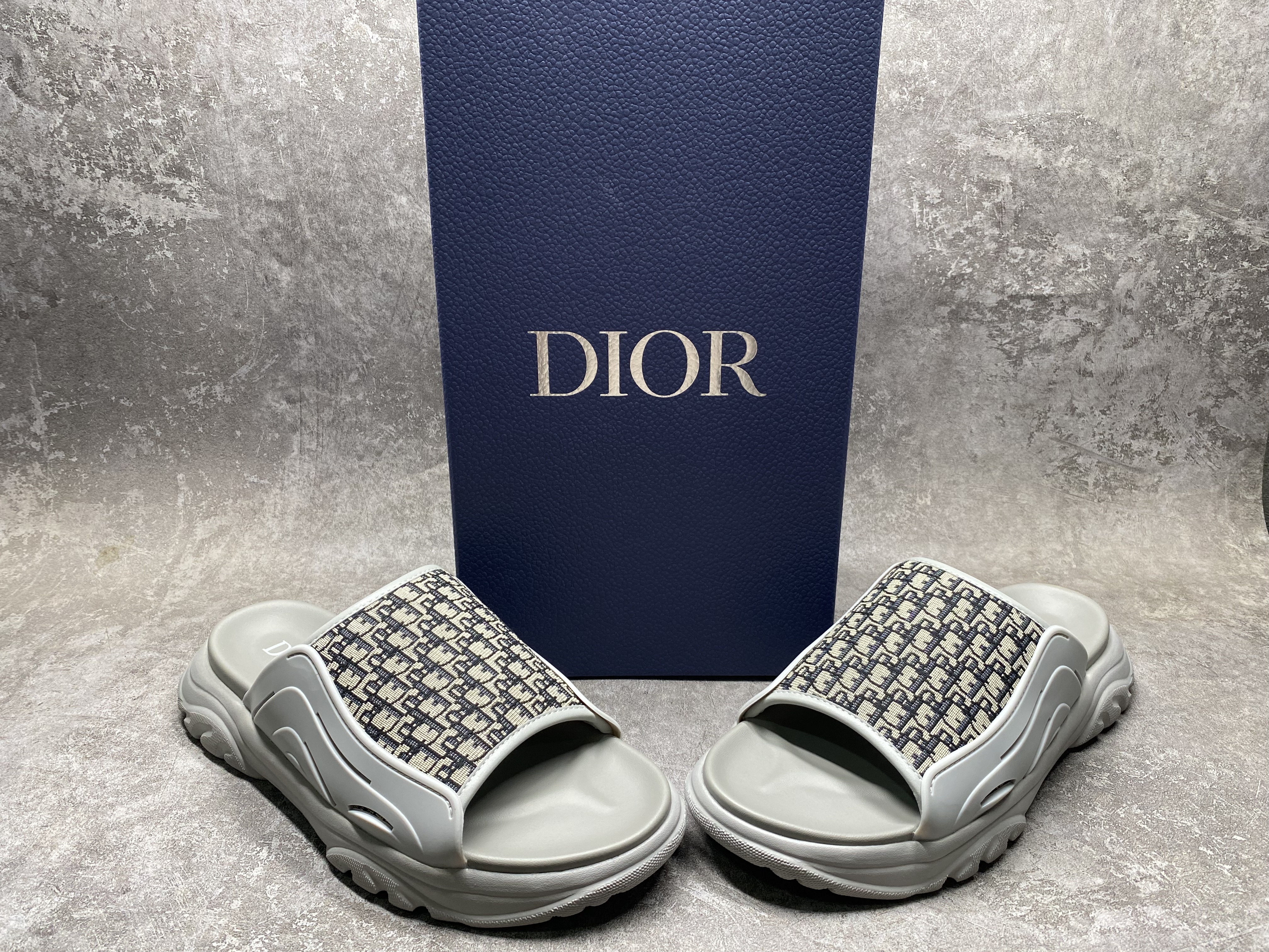 UA Dior Sandal