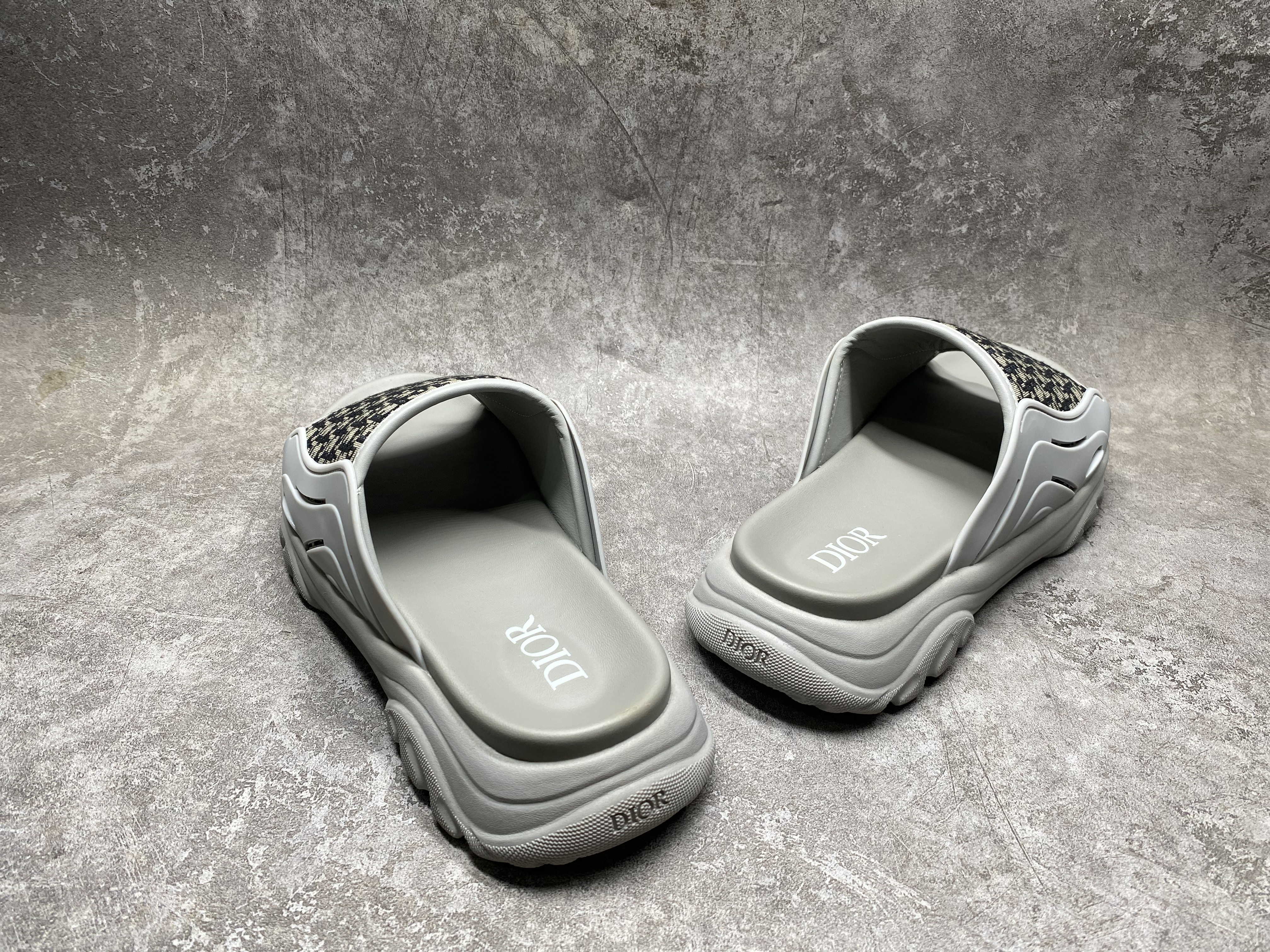 UA Dior Sandal
