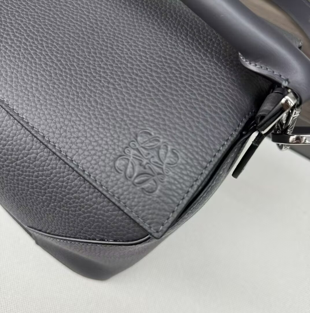 LOEWE Puzzle Edge 36.5 X 23 X 19 CM