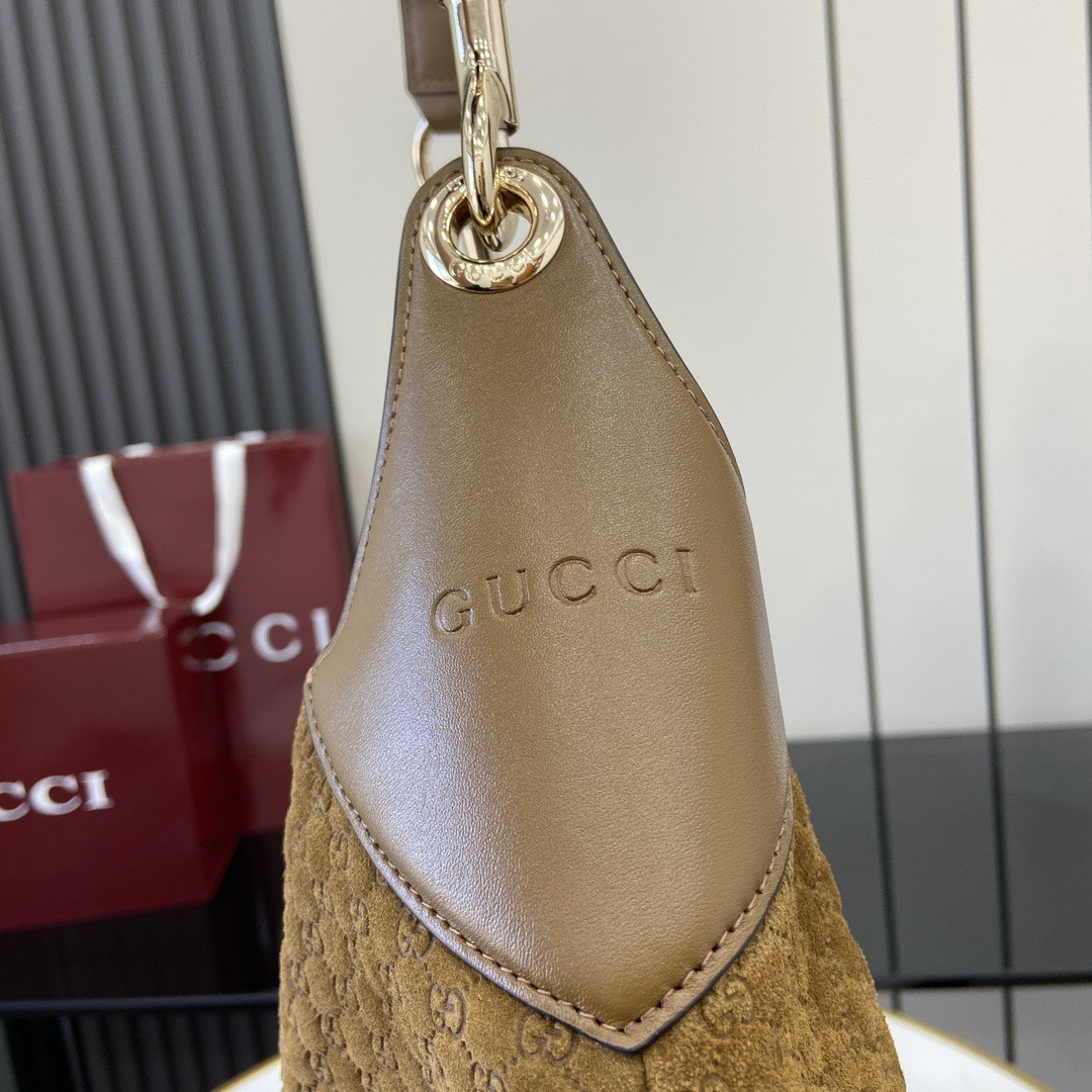 Gucci B Large Shoulder Bag 49x 46x 4cm