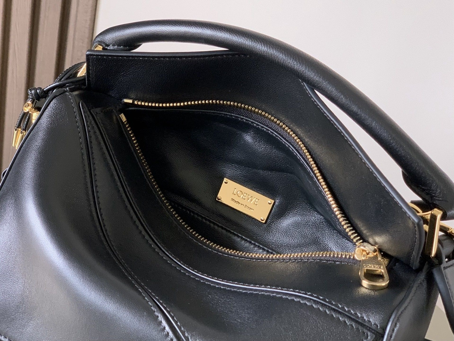 LOEWE Small Featherlight Puzzle bag in nappa lambskin 16.5x24x10.5cm