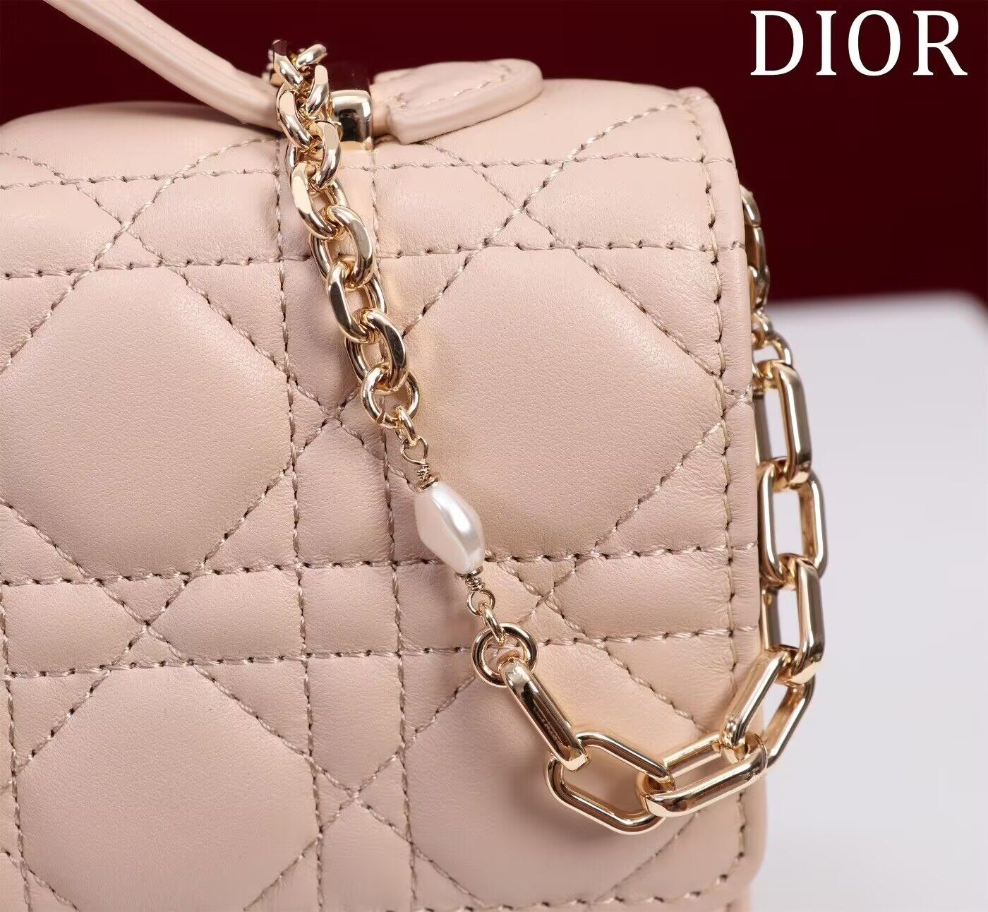 MISS DIOR MINI HANDBAG 21x11.5x4.5cm