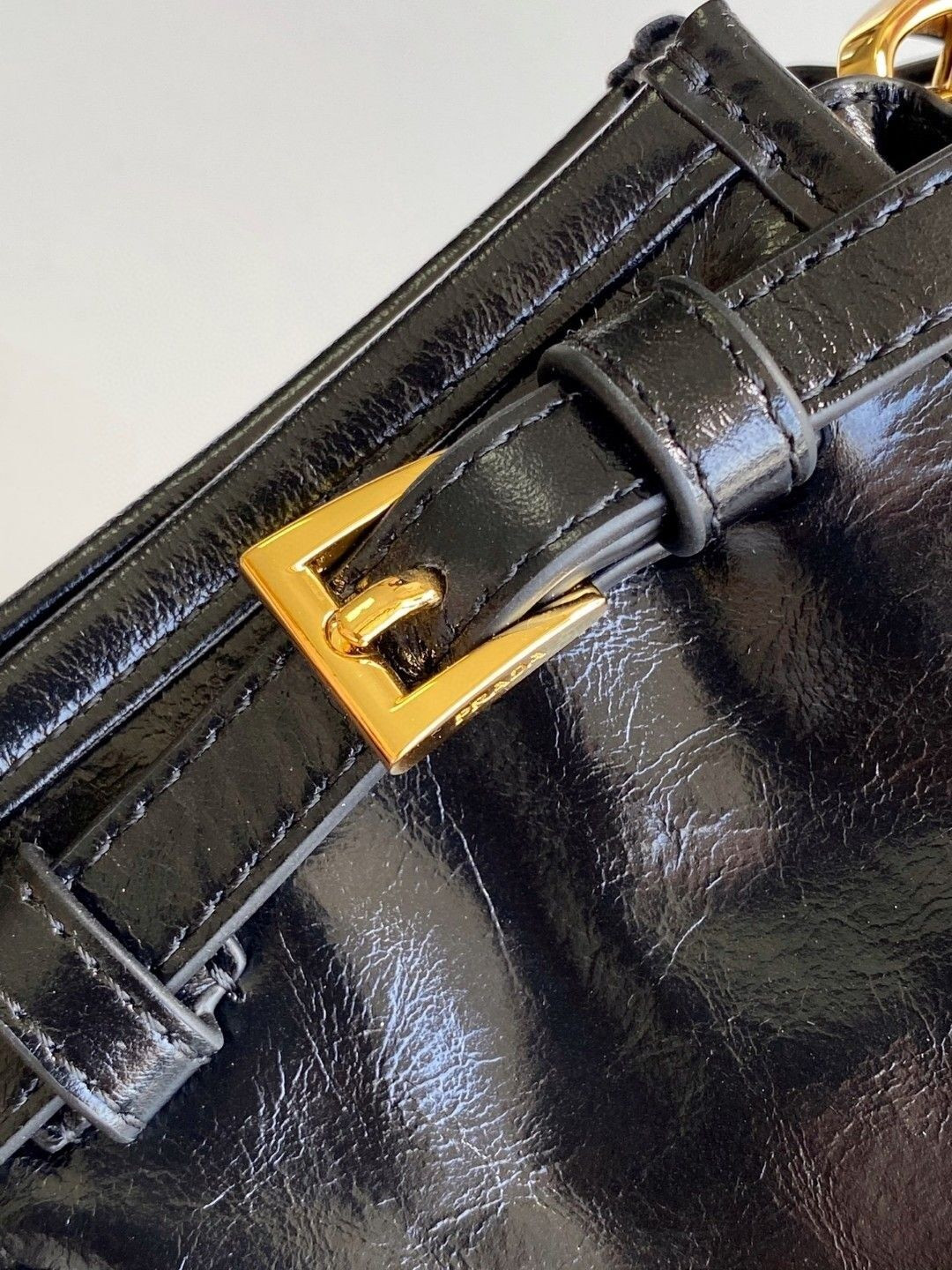 Prada Bonnie Small Leather Shoulder Bag 14x26x12cm