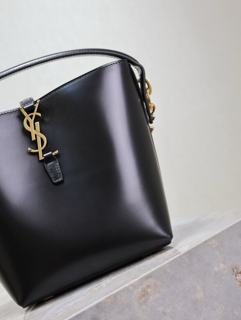YSL LE 37 In Shiny Leather 17x20x13cm