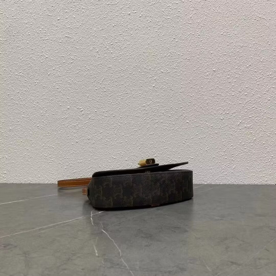 CELINE Tabou Clutch 18 x 8 x 5CM