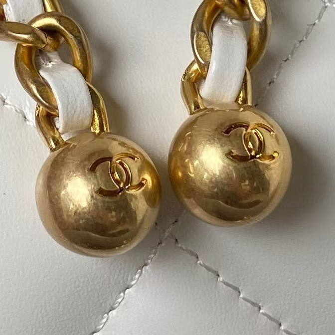 Chanel 24C Flap Bag AS2649 12x19x8cm