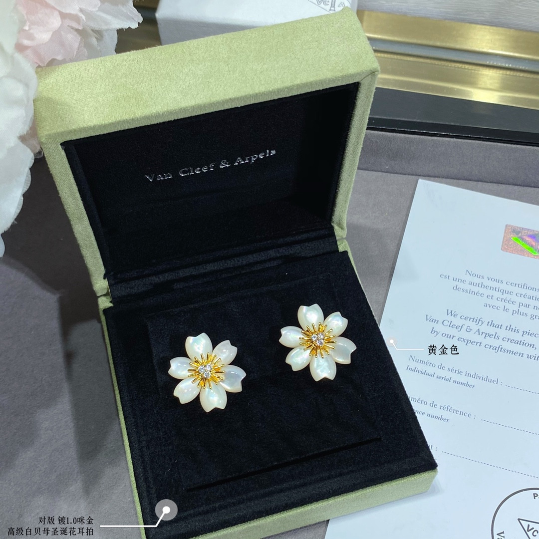 Van Cleef & Arpels White Mother-of-Pearl Christmas Flower Earrings
