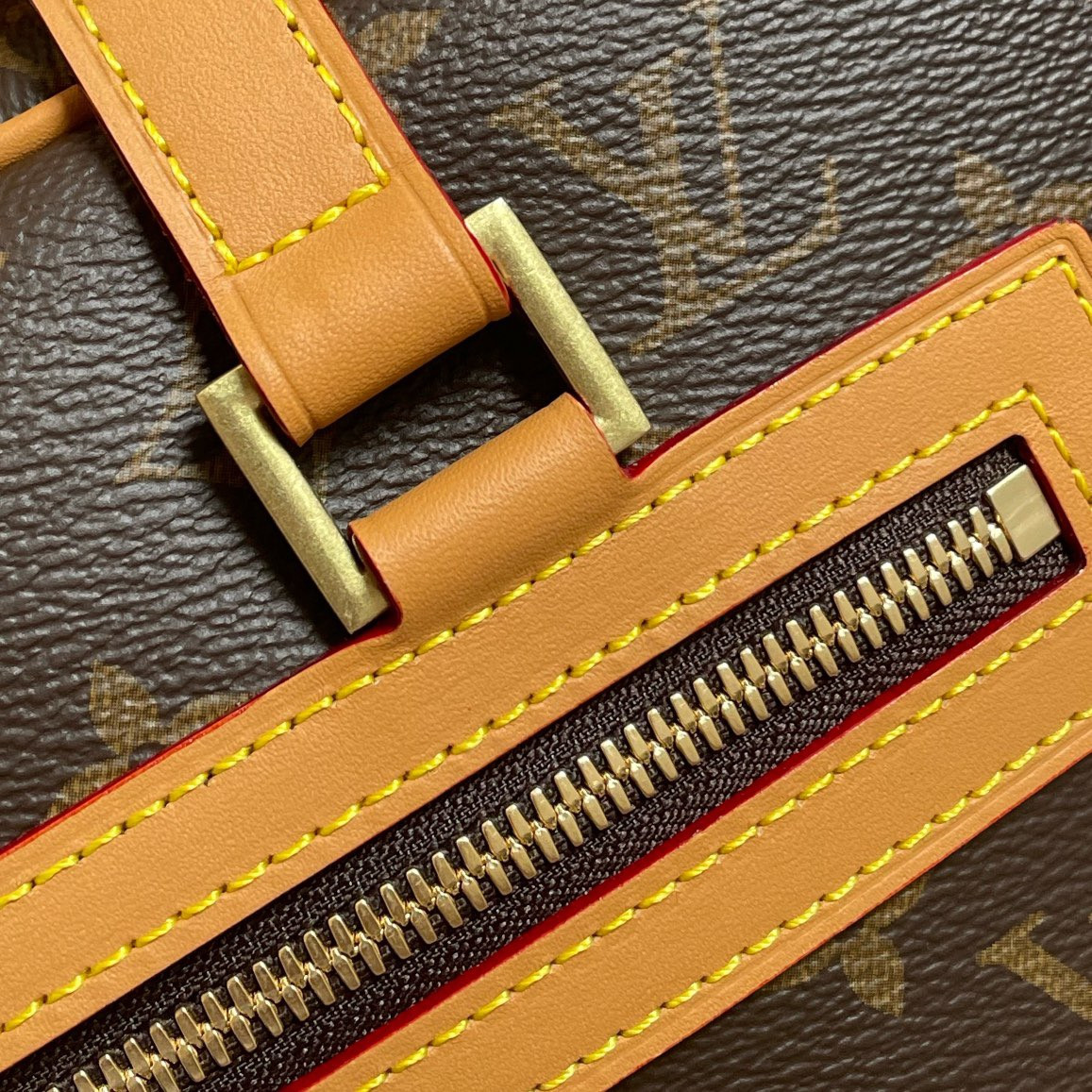 LOUIS VUITTON LV CITE GM M51181