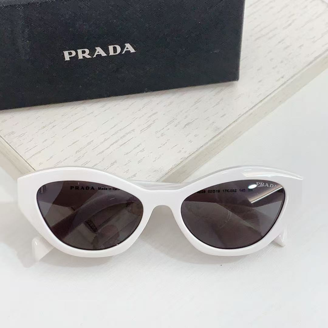 Prada Glasses SPRA02 52-19-140
