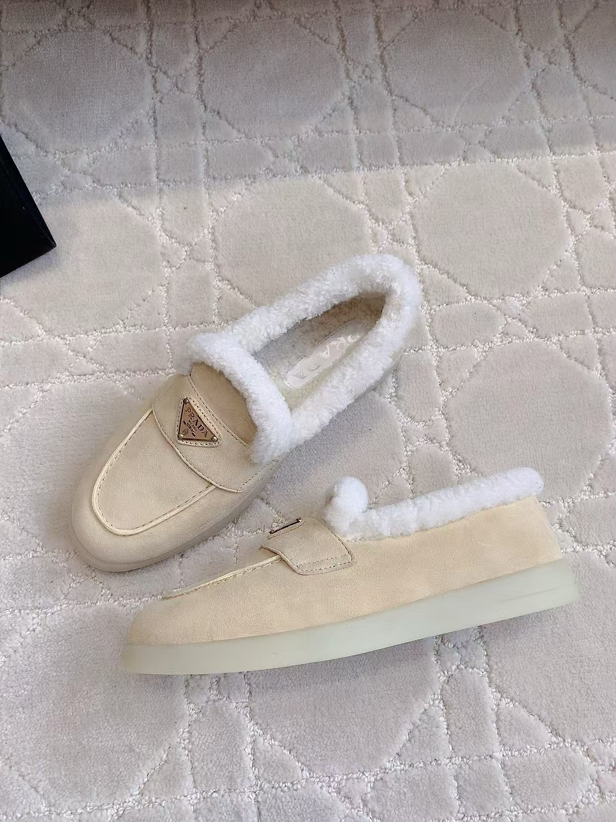 UA Prada Suede Slides