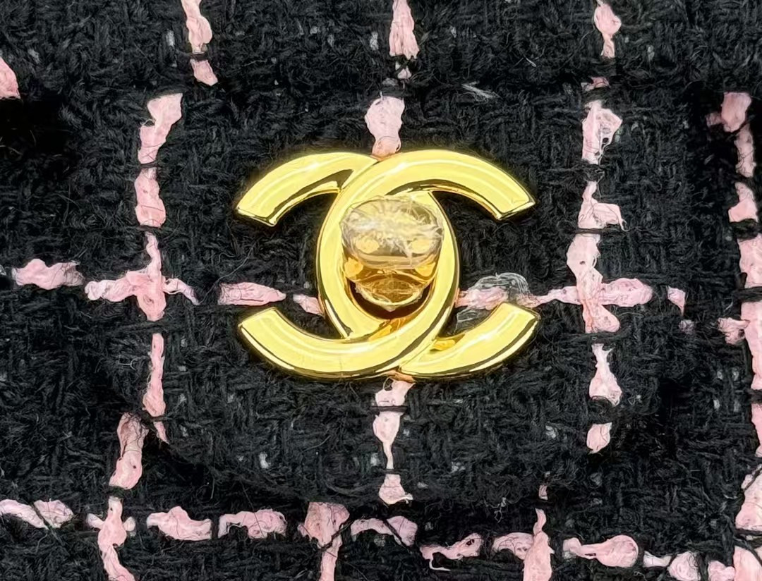 CHANEL MINI CLASSIC 11.12 HANDBAG 20 12 × 20 × 6 cm