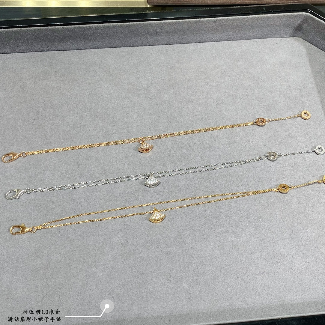 Bvlgari Diamond fan-shaped mini skirt Bracelet