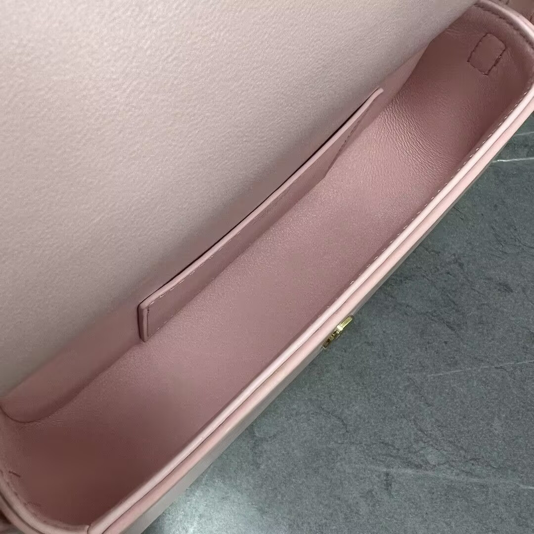 CELINE Tabou Clutch 18 x 8 x 5CM