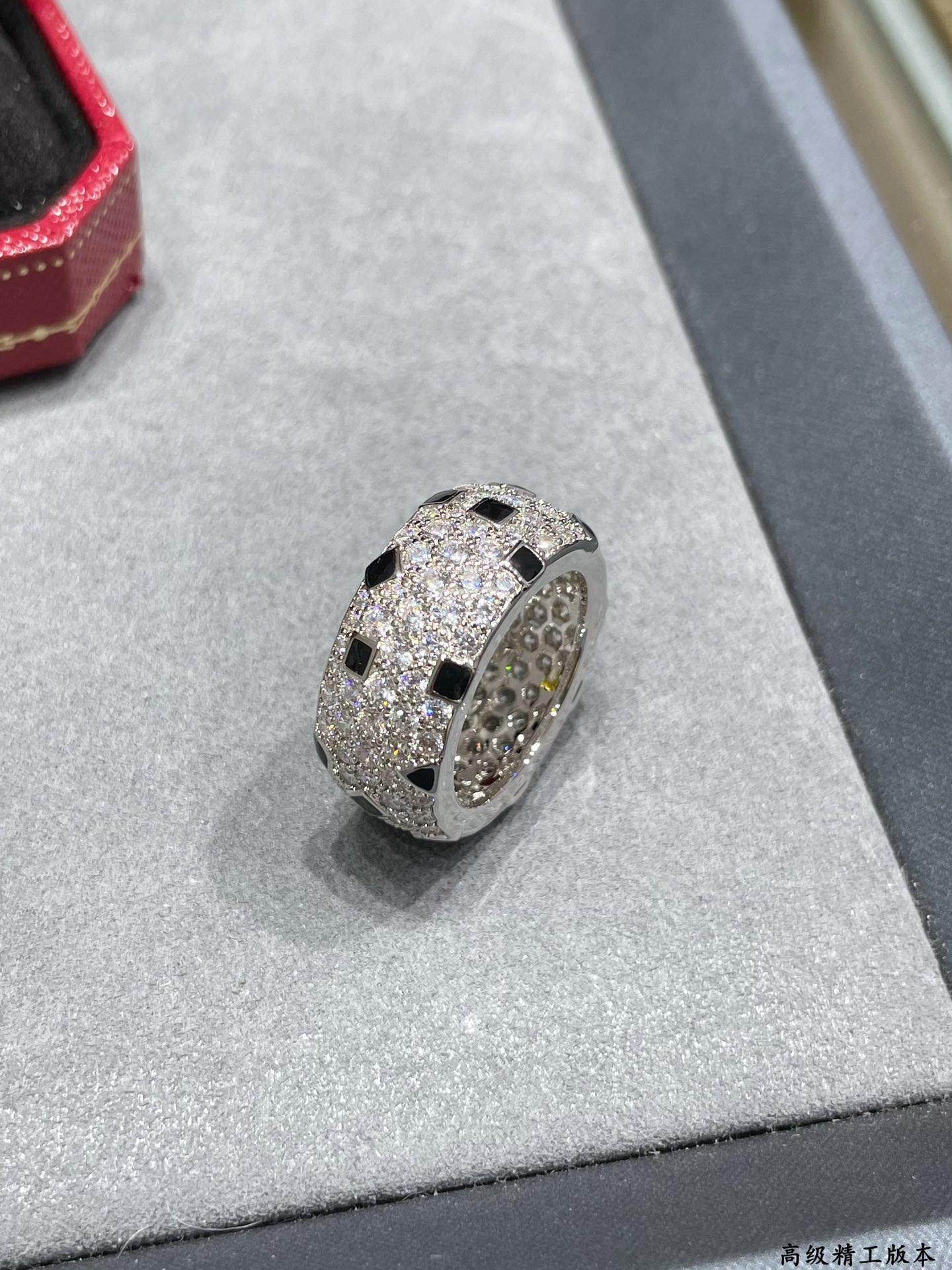 Cartier spotted leopard ring