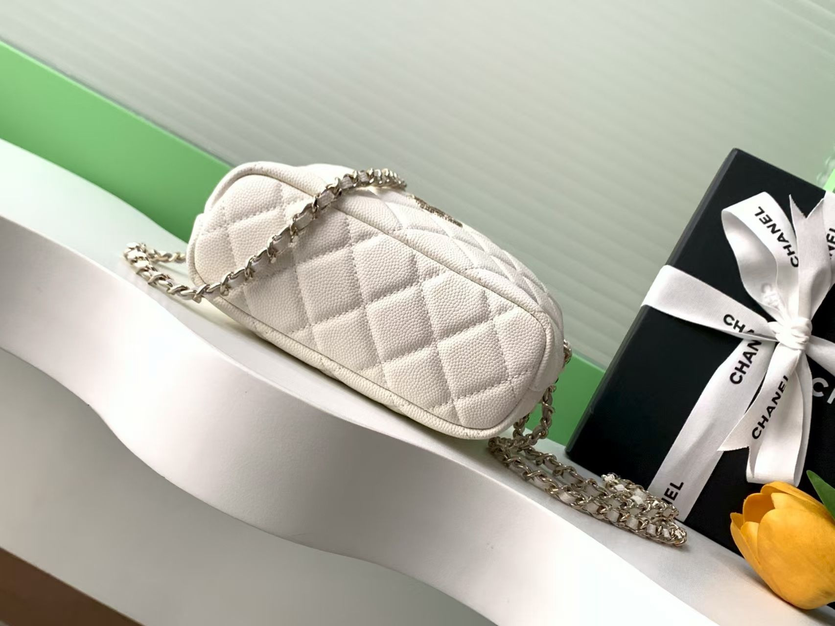 Chanel Clutch with Chain 21.5x19x6cm