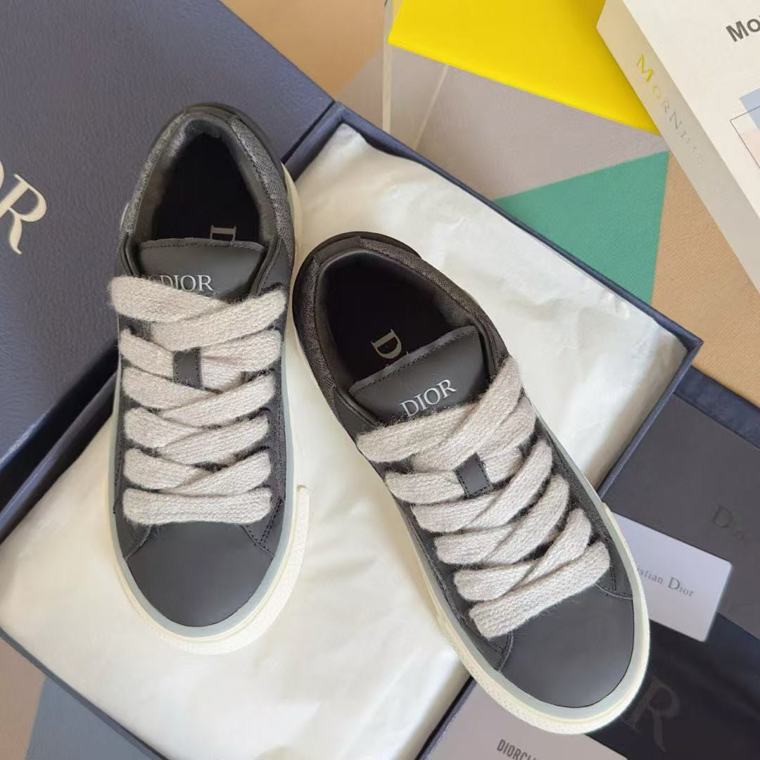 UA Dior B33 Sneaker