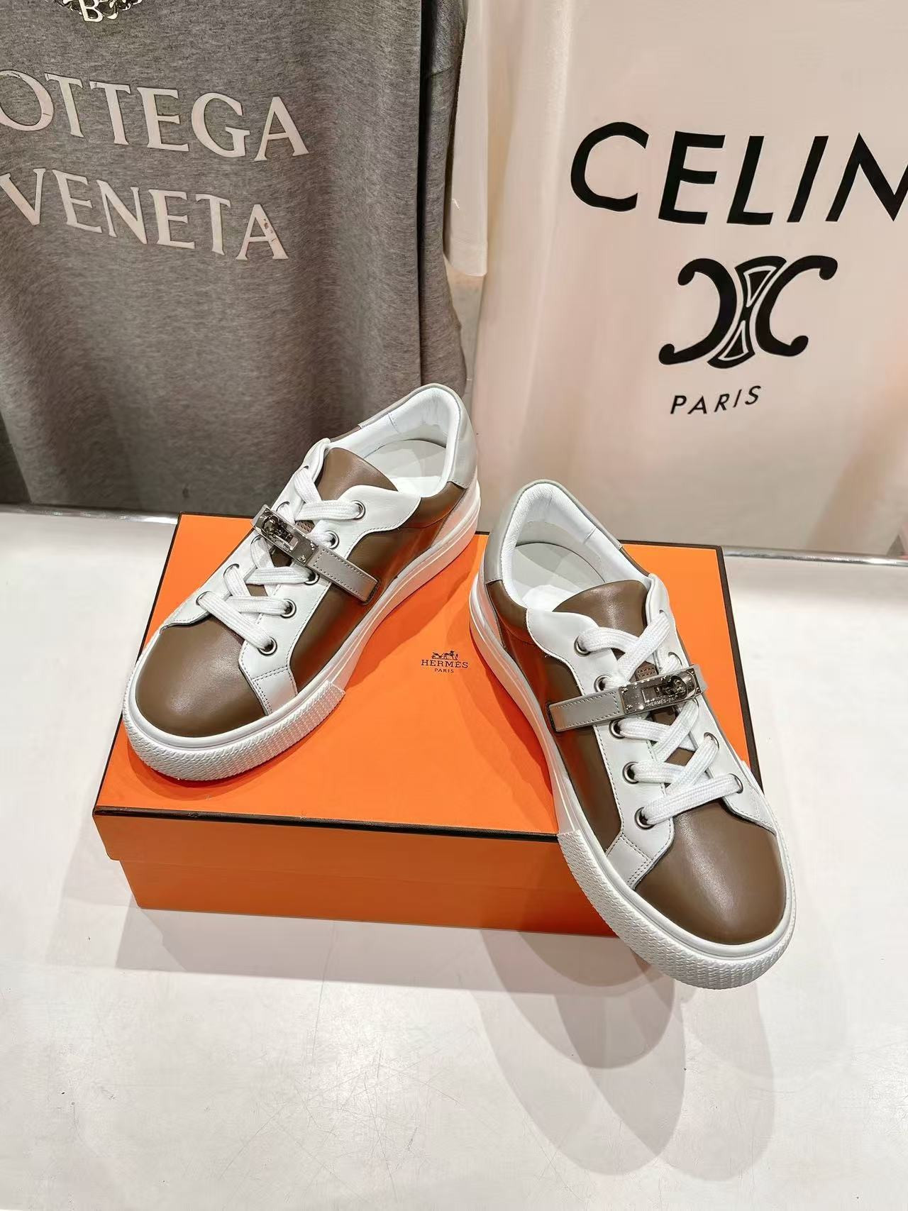 UA Hermes Day Sneaker