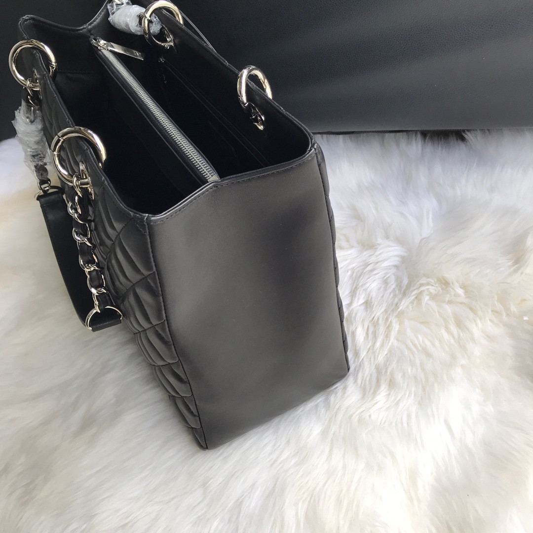 CHANEL GST HARDWARE 24X33X13CM