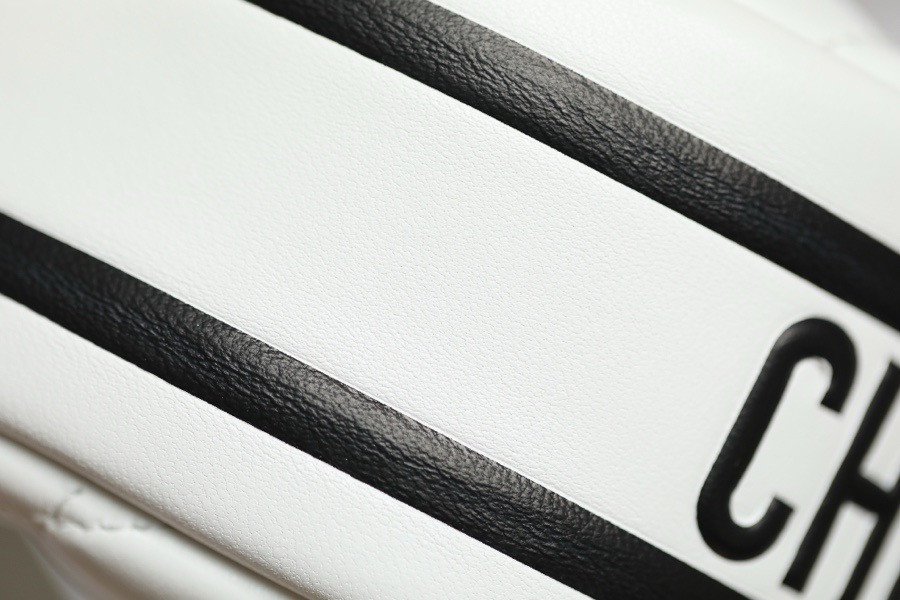 Lambskin Cannage Small Dior Vibe Hobo Bag White