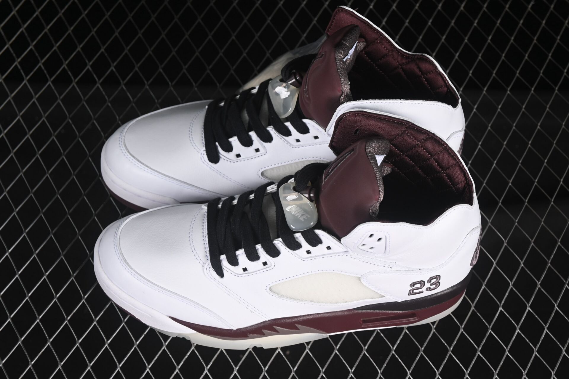 UA Air Jordan 5 Retro