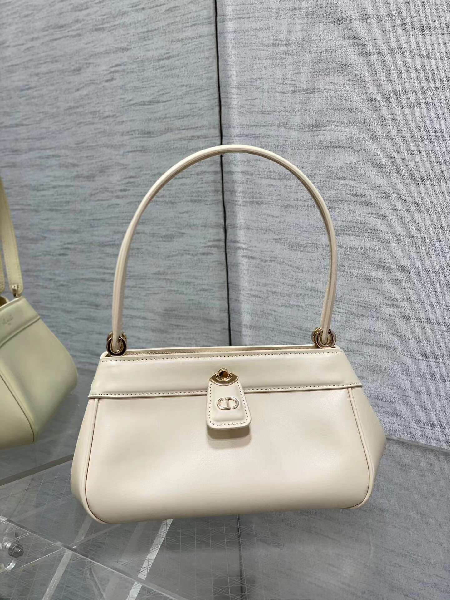 Dior Medium key bag 27 x 16.5 x 13.5cm