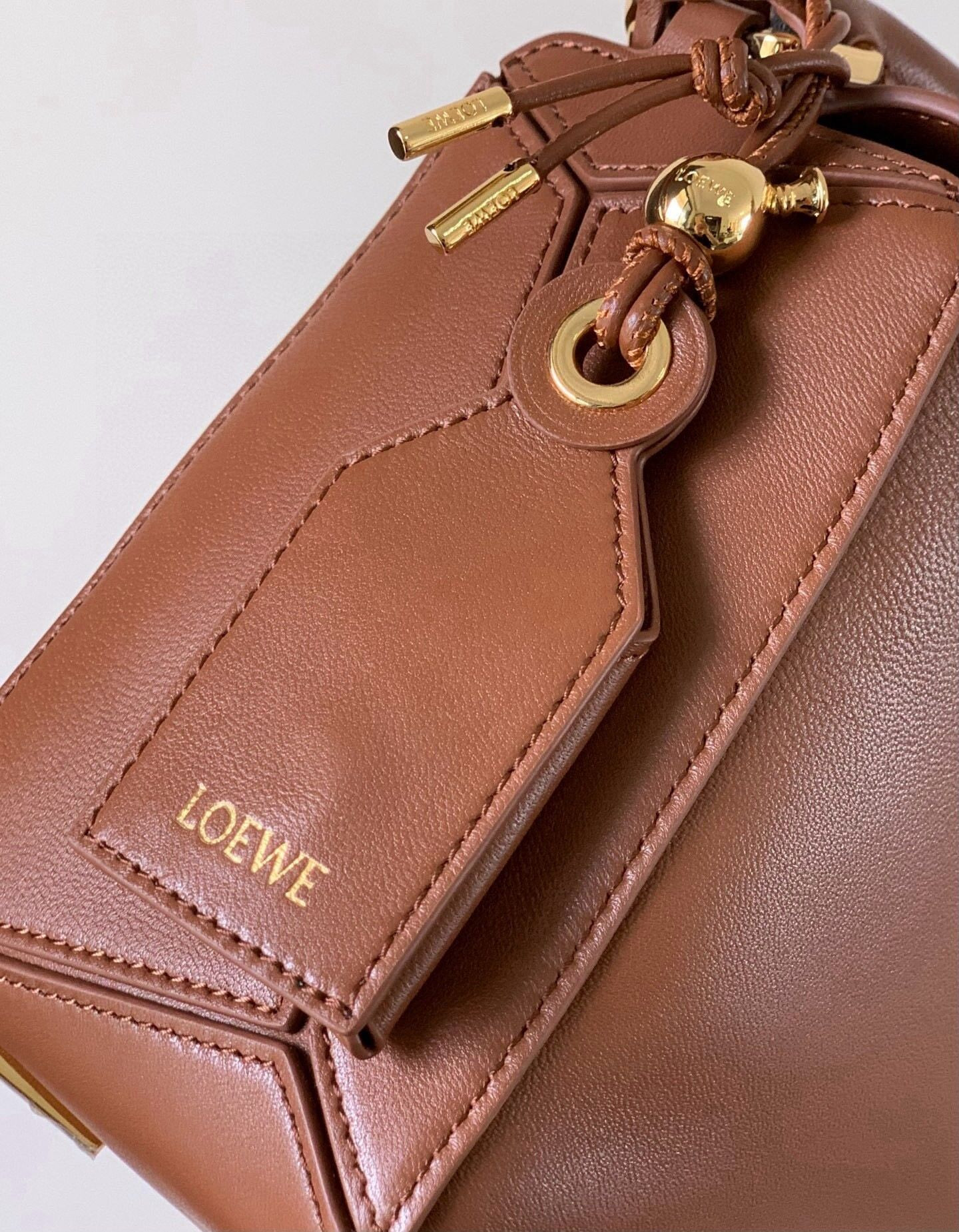 LOEWE Small Featherlight Puzzle Bag in Nappa Lambskin 16.5x24x10.5cm